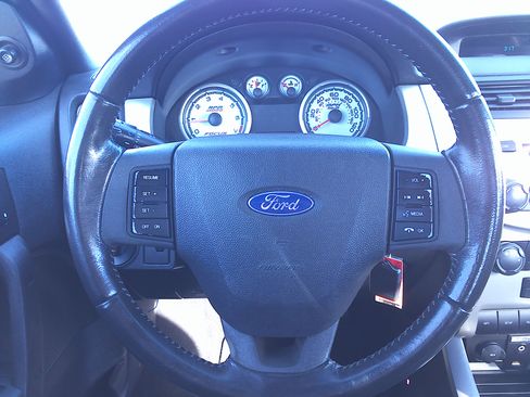 Used 2009 Ford Focus SES image 26