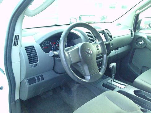 Used 2011 Nissan Xterra X image 11