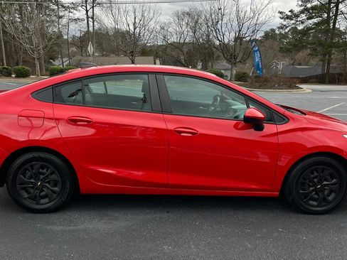 Used 2019 Chevrolet Cruze LS image 7