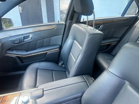 Used 2010 Mercedes-Benz E 350 image 20