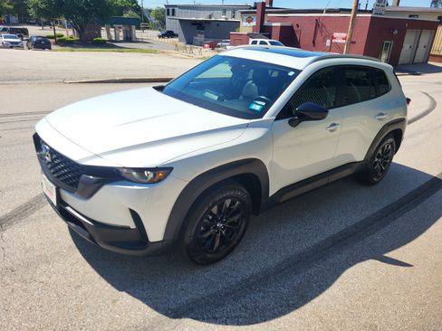 Used 2023 MAZDA CX-50 2.5 S w/ Preferred Plus Pkg AWD/4WD image 4