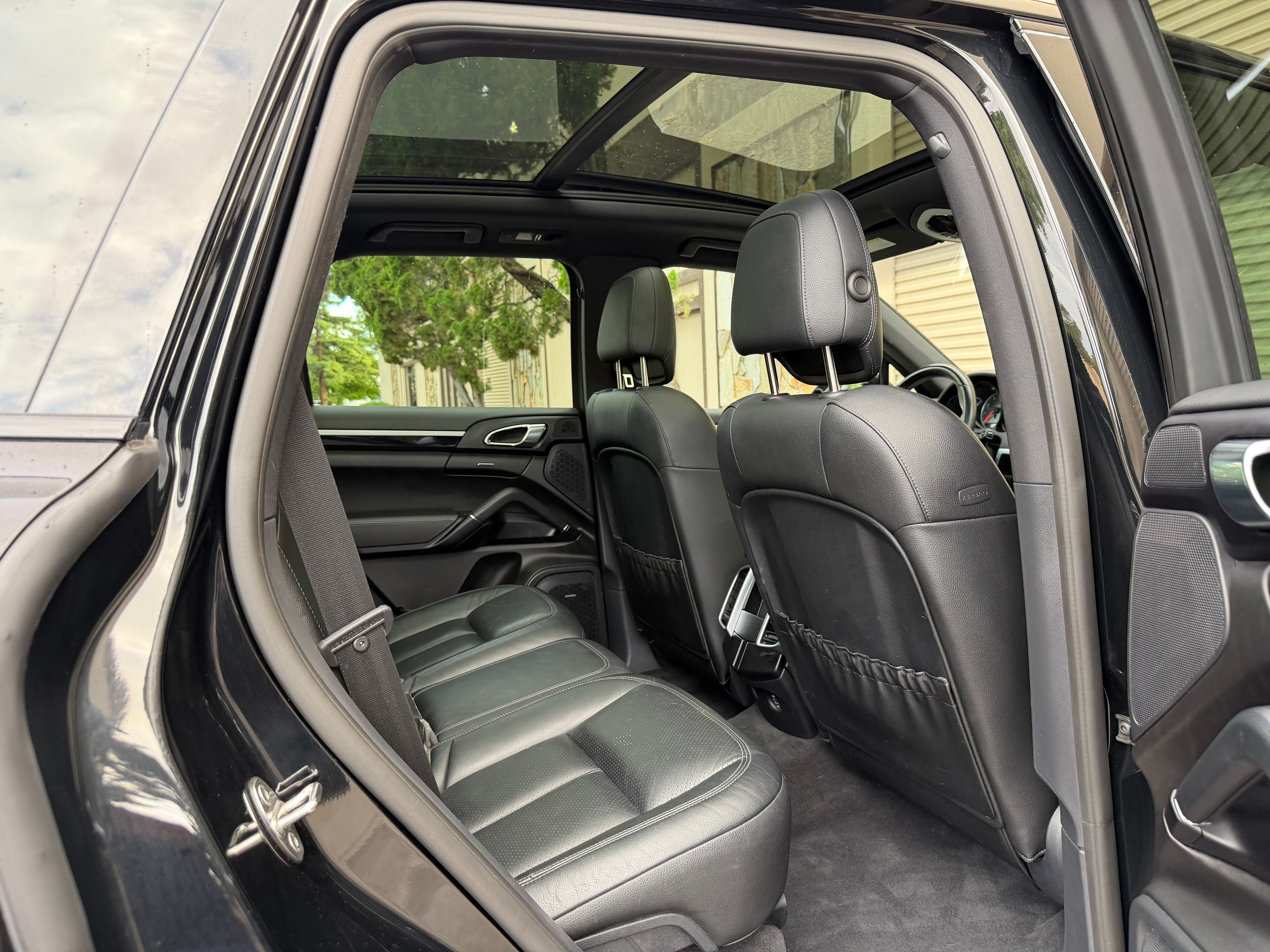Used 2018 Porsche Cayenne S AWD/4WD image 12