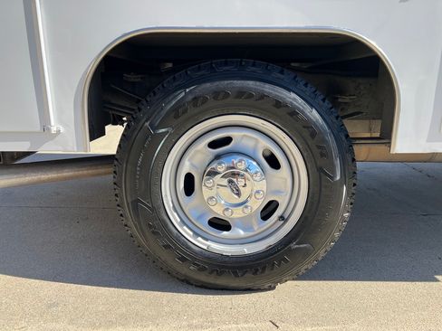 Used 2014 Ford F250 XL image 19