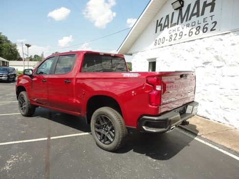 New 2025 Chevrolet Silverado 1500 LT Trail Boss image 9