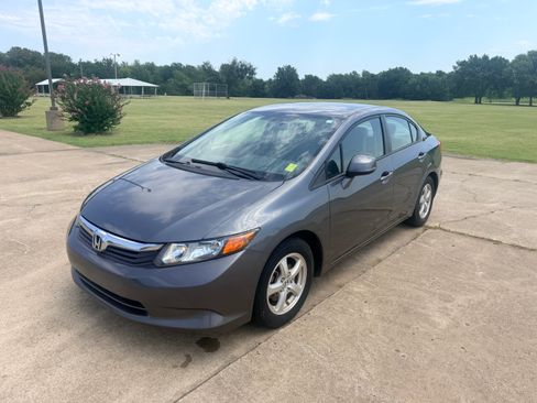 Used 2012 Honda Civic Natural Gas Sedan image 1