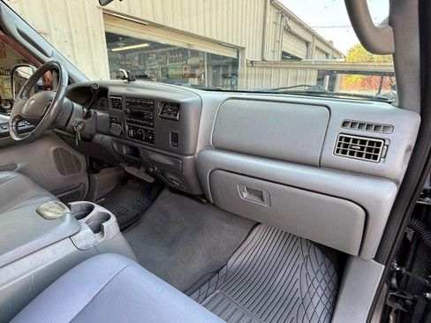 Used 2003 Ford F250 Lariat image 12