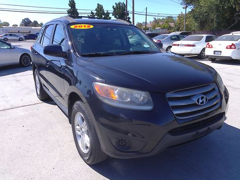 Used 2012 Hyundai Santa Fe GLS image 1