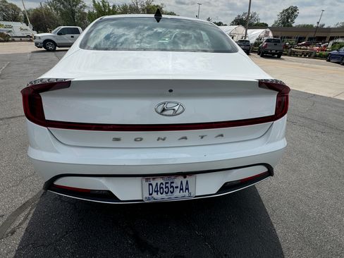 Used 2022 Hyundai Sonata SE FWD image 4