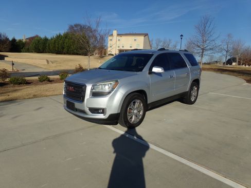 Used 2013 GMC Acadia SLT image 1