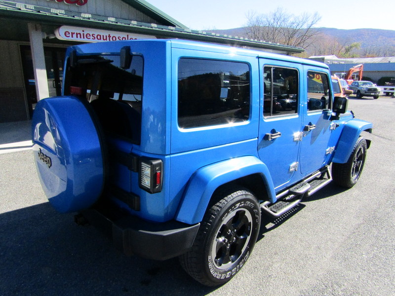 Used 2014 Jeep Wrangler 4WD Unlimited Polar Edition image 3