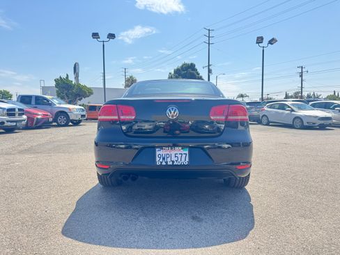 Used 2012 Volkswagen Eos Komfort FWD image 7