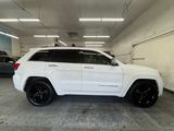 Used 2015 Jeep Grand Cherokee Overland image 2
