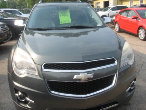 Used 2013 Chevrolet Equinox LTZ image 2