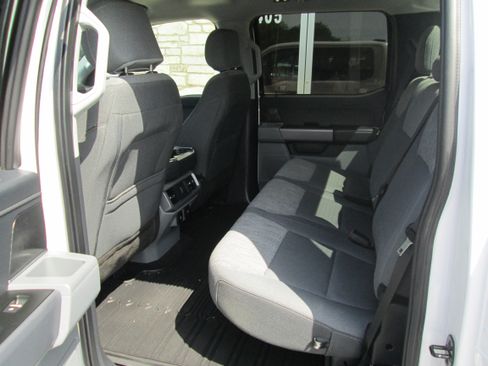 Used 2021 Ford F150 XLT image 12