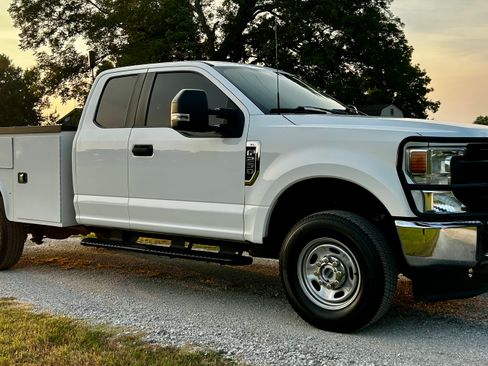 Used 2022 Ford F250 4x4 SuperCab Super Duty image 11