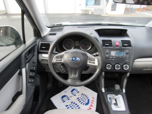 Used 2015 Subaru Forester 2.5i Premium image 21