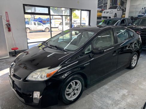 Used 2010 Toyota Prius Two image 1