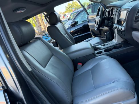 Used 2017 Toyota Sequoia SR5 image 24