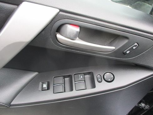 Used 2012 MAZDA MAZDA3 i Grand Touring image 18