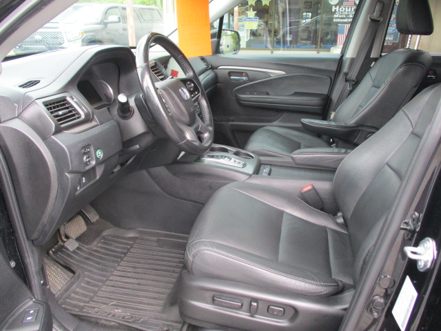 Used 2021 Honda Pilot FWD Special Edition image 19