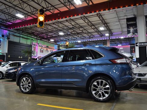 Used 2018 Ford Edge Titanium image 5