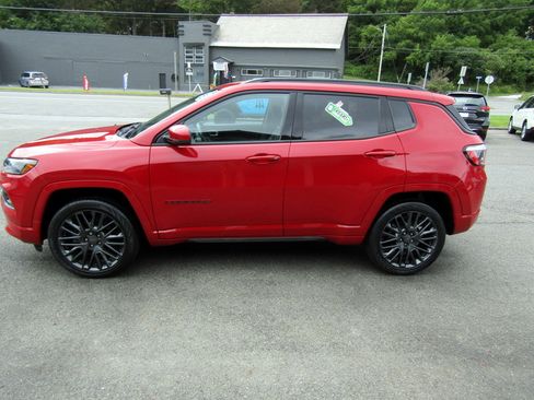 Used 2022 Jeep Compass 4WD Limited image 6