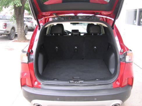 Used 2020 Ford Escape FWD SEL image 5