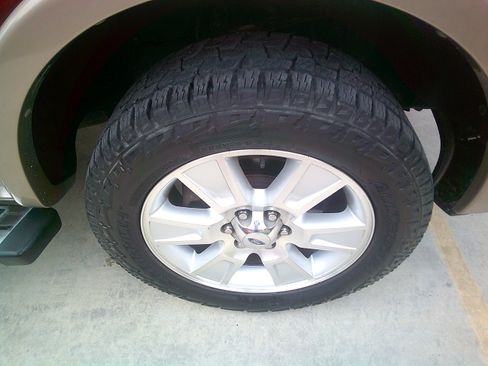 Used 2013 Ford F150 Lariat image 25