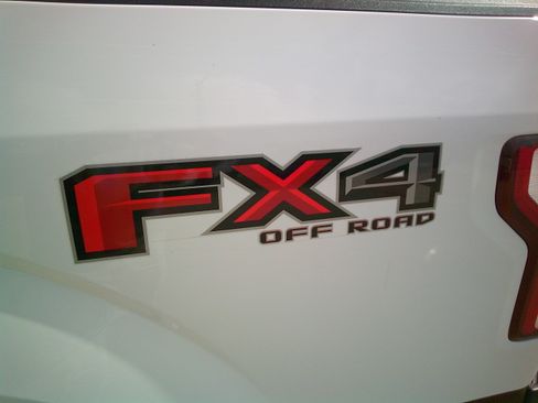 Used 2019 Ford F150 XLT image 31