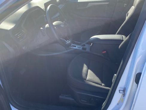 Used 2024 Ford Escape Active image 12