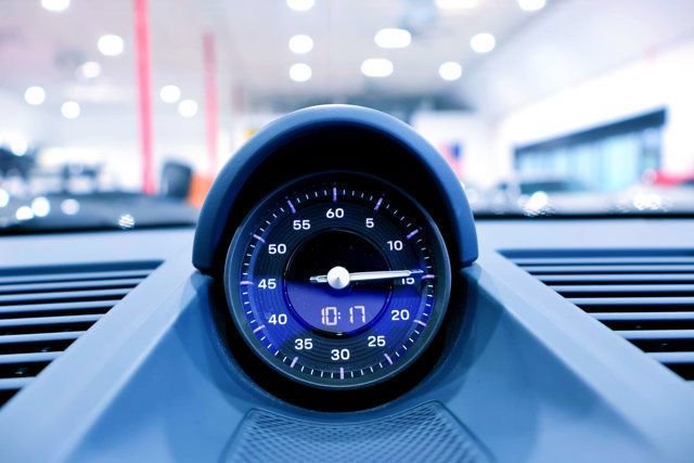 Used 2020 Porsche 911 Carrera 4S Cabriolet image 34