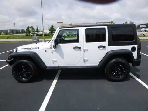 Used 2016 Jeep Wrangler Black Bear image 1