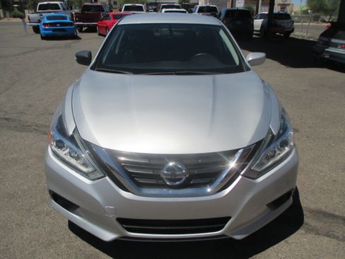 Used 2018 Nissan Altima 2.5 S Sedan FWD image 14