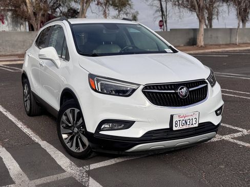 Used 2017 Buick Encore Essence image 1