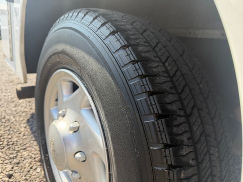 Used 2016 Ford E-350 and Econoline 350 Super Duty RWD image 23