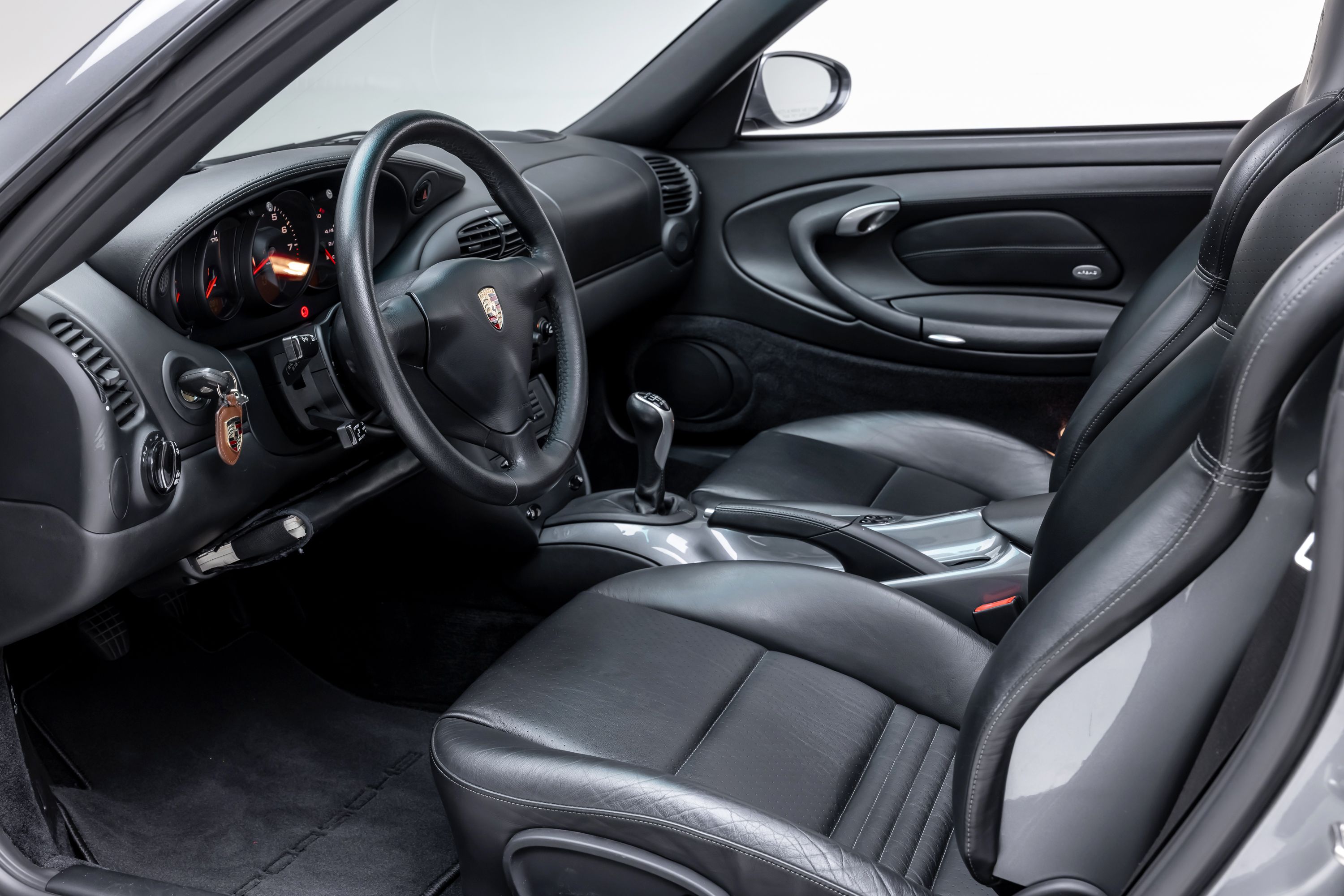 Used 2001 Porsche 911 Coupe 2 wheel drive image 19