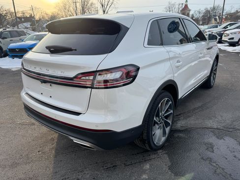 Used 2023 Lincoln Nautilus Reserve image 5