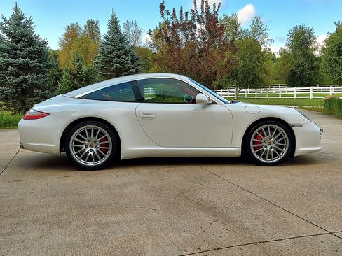 Used 2011 Porsche 911 Targa 4S AWD/4WD image 16