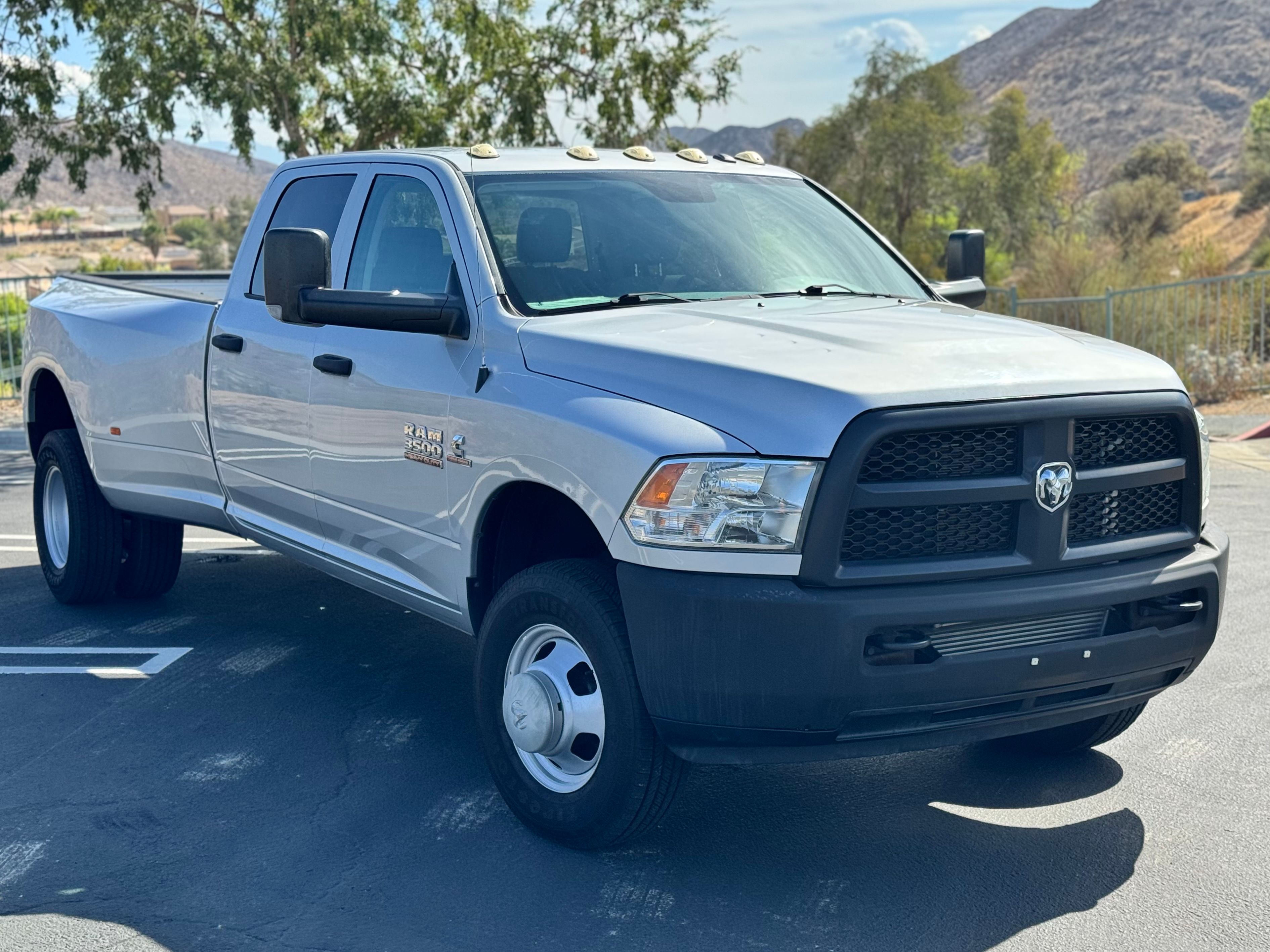 Used 2016 RAM 3500 ST AWD/4WD image 3