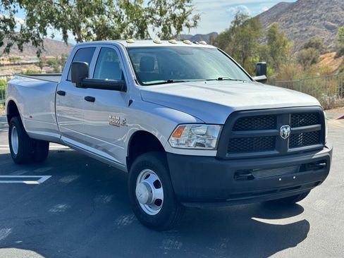 Used 2016 RAM 3500 ST image 3