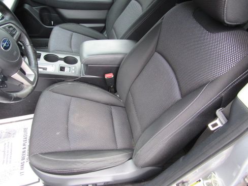 Used 2015 Subaru Outback 2.5i Premium AWD/4WD image 11