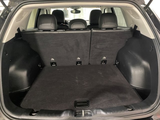 Used 2018 Jeep Compass FWD Latitude image 21