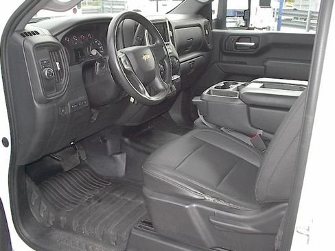 Used 2021 Chevrolet Silverado 3500 W/T image 12