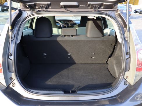 Used 2013 Toyota Prius C One image 27