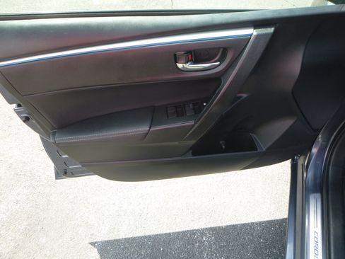 Used 2015 Toyota Corolla S Plus image 14