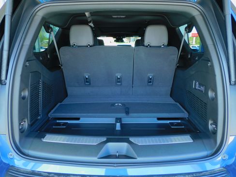 New 2026 Chevrolet Suburban Premier image 46