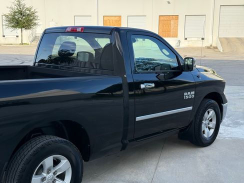 Used 2013 RAM 1500 ST RWD image 49