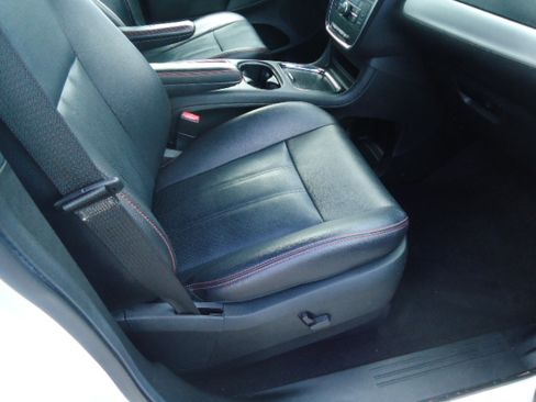 Used 2018 Dodge Grand Caravan GT FWD image 6