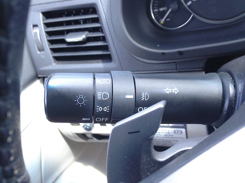 Used 2012 Subaru Outback 2.5i Premium AWD/4WD image 29