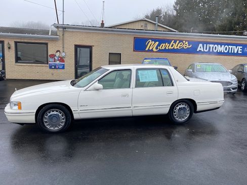 Used 1999 Cadillac De Ville image 2